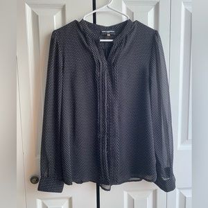 Really cute yet relaxed blouse from Karl Lagerfeld.